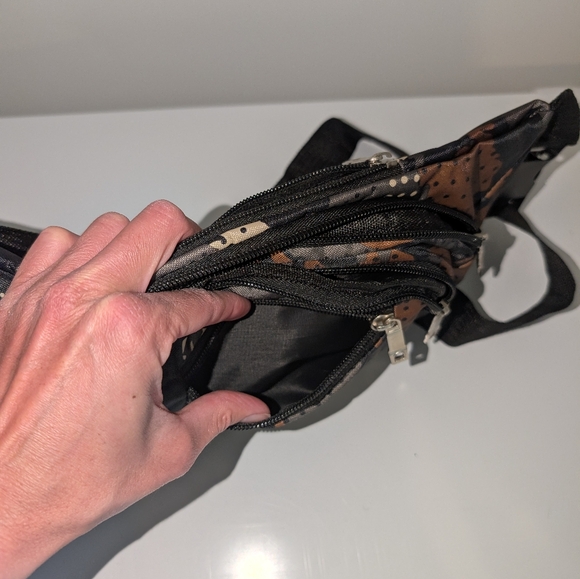 SET OF 2 Waist Packs - NWOT - Picture 9 of 9